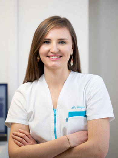 docteur_jihane_choujaa_specialiste_qualifiee_en_orthodontie docteur_jihane_choujaa_specialiste_qualifiee_en_orthodontie